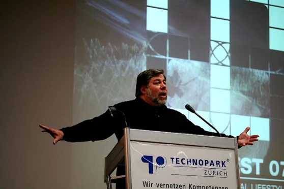 Steve Wozniak delivering his Tweakfest keynote